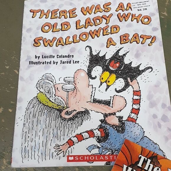 Bundle of 5 Halloween books. - Picture 5 of 6